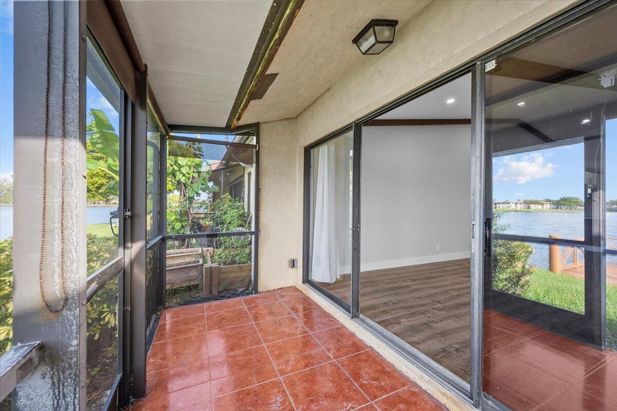 WOODLAKE ISLES - Residential