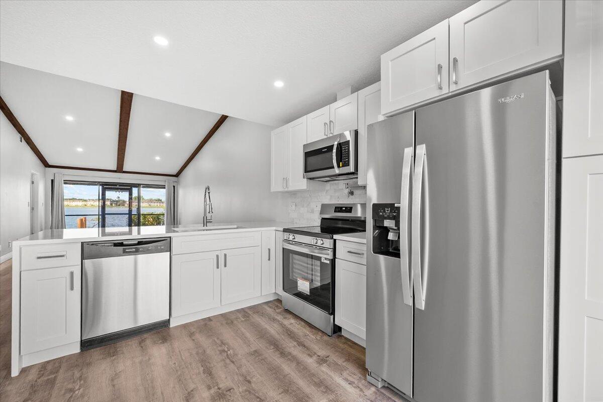 WOODLAKE ISLES - Residential