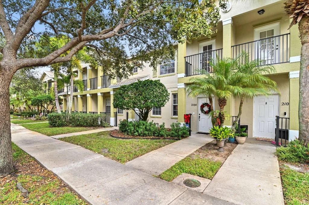 Photo of 2104 SE Grand Drive, Port Saint Lucie, FL 34952 (MLS # R10947189)