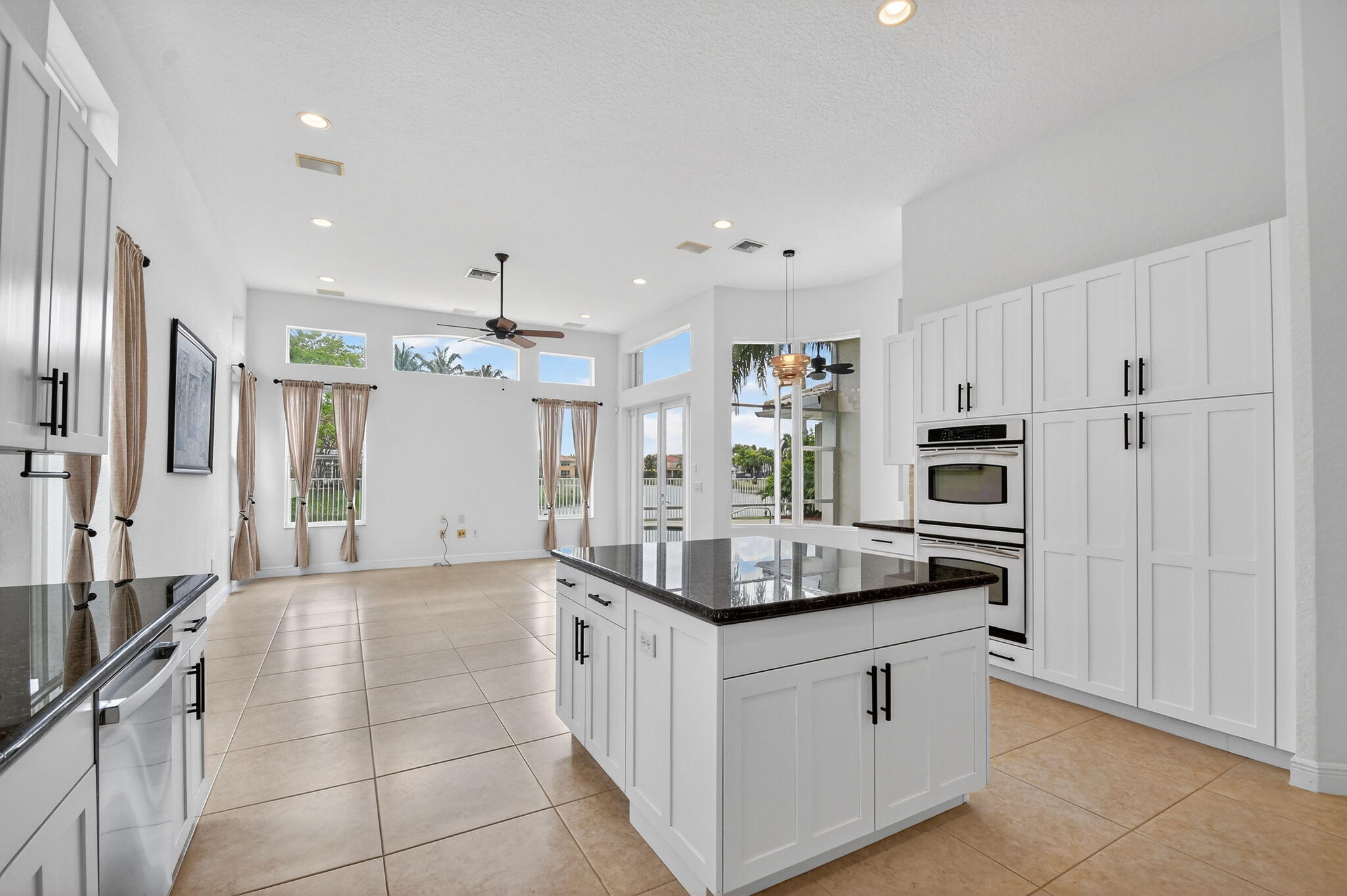 SATURNIA ISLES 4 - Residential