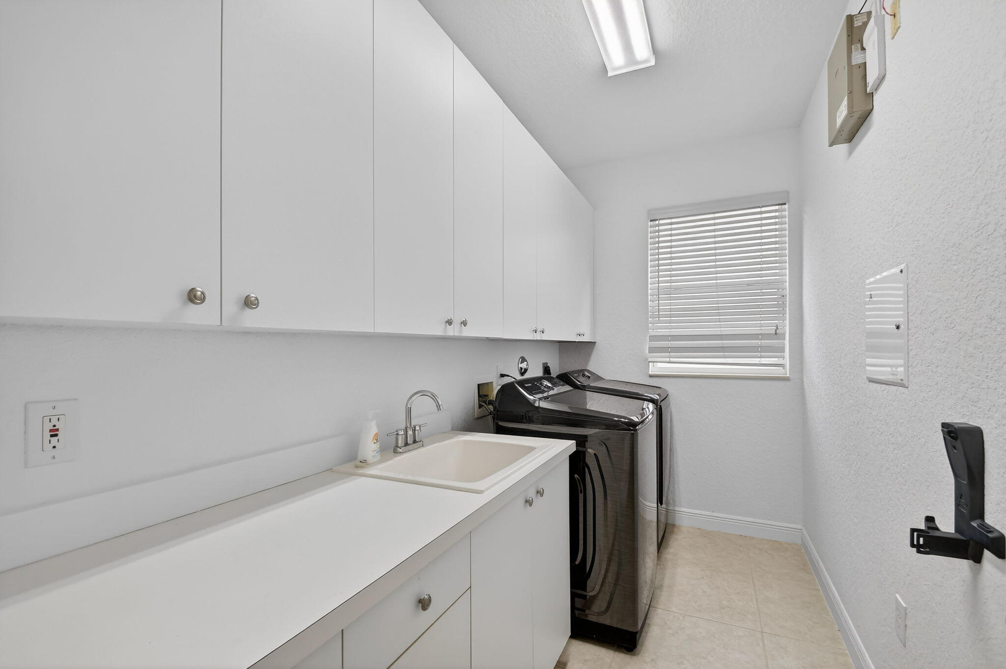 SATURNIA ISLES 4 - Residential