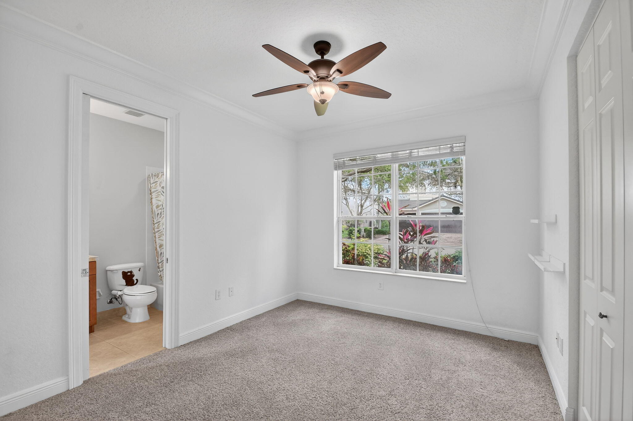 SATURNIA ISLES 4 - Residential