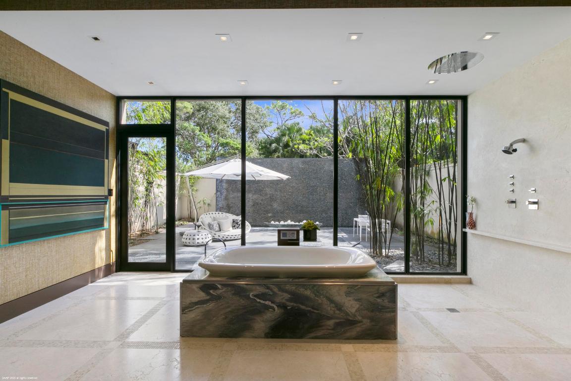 BEARS CLUB - Residential