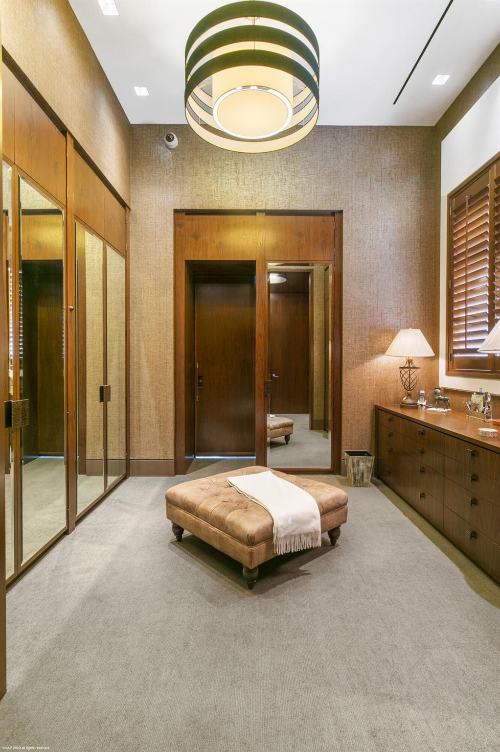 BEARS CLUB - Residential