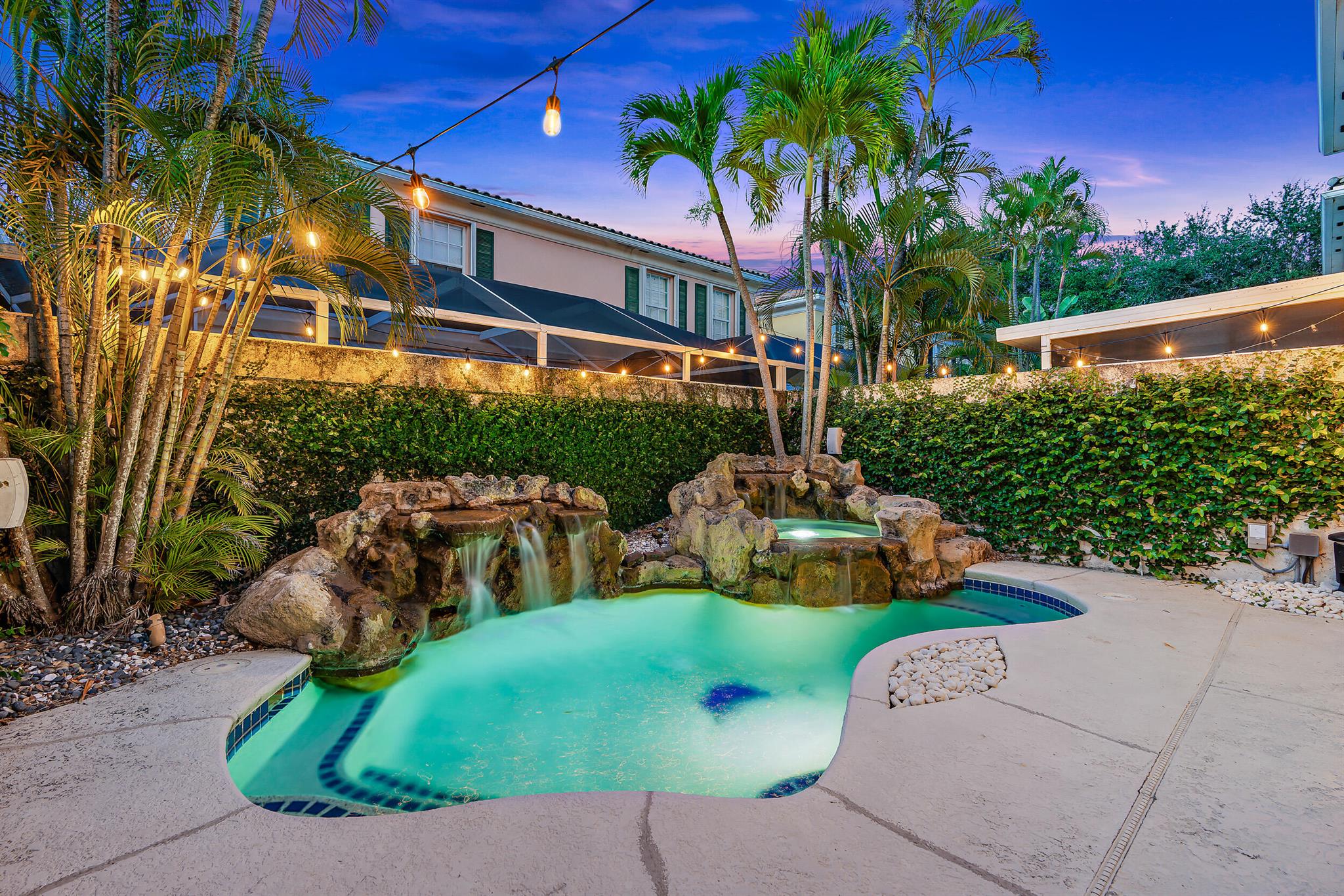 17 Oakleaf Court
