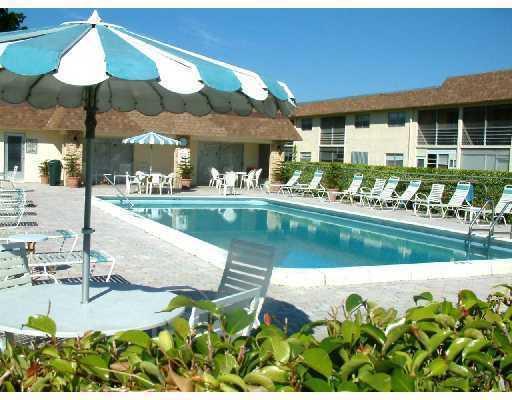 SANDALFOOT BLVD APTS CONDO - Residential