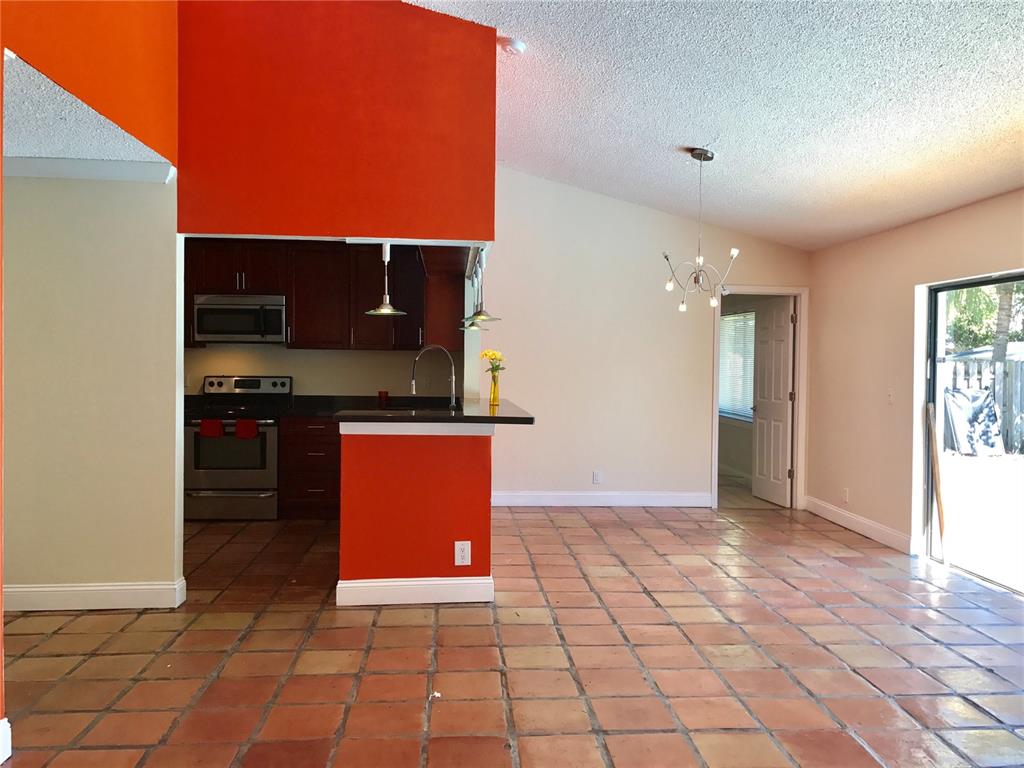 AMERICAN HOMES - Residential Lease