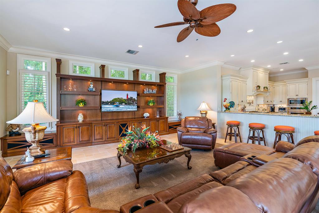 Pennock Point - Residential