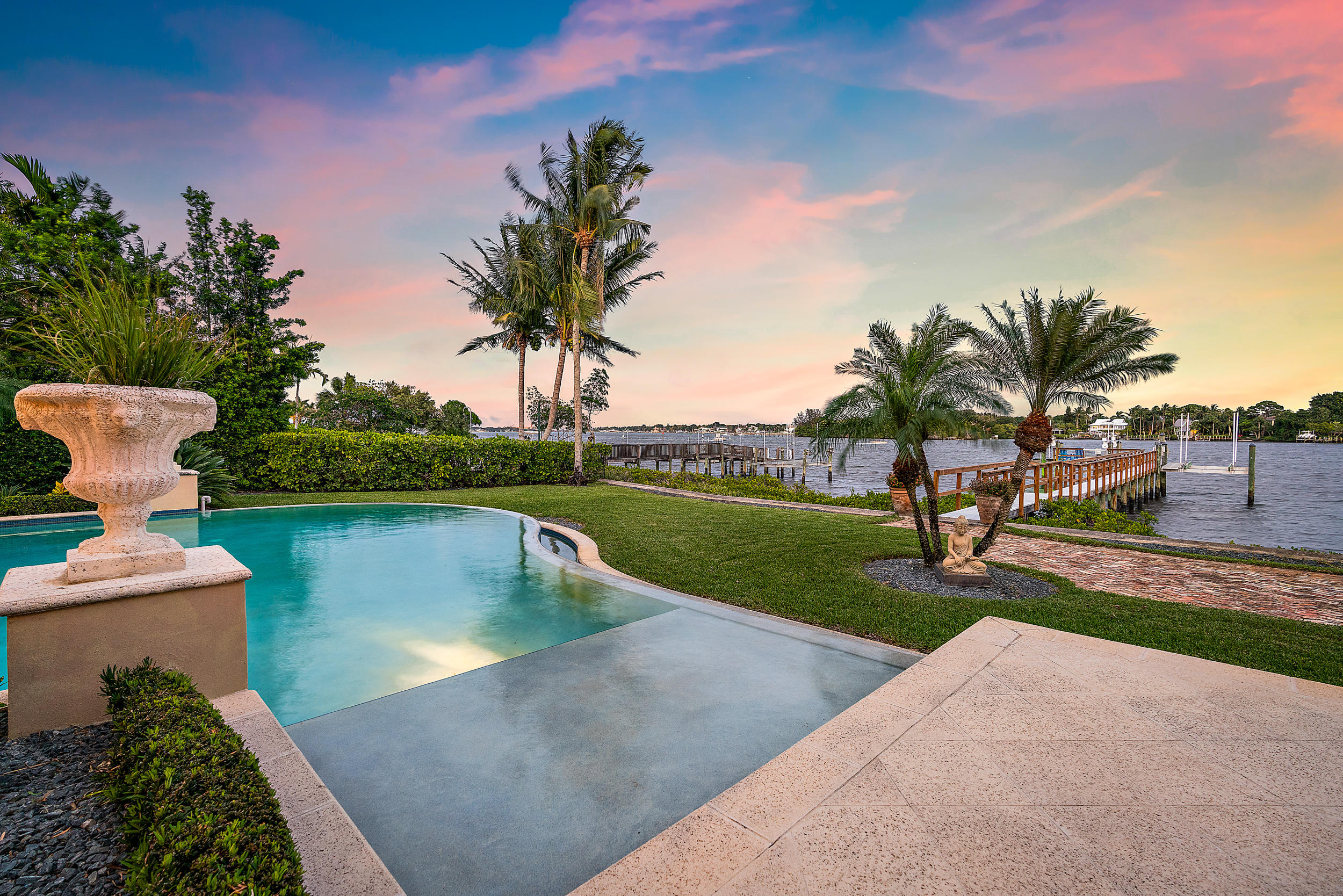 Pennock Point - Residential