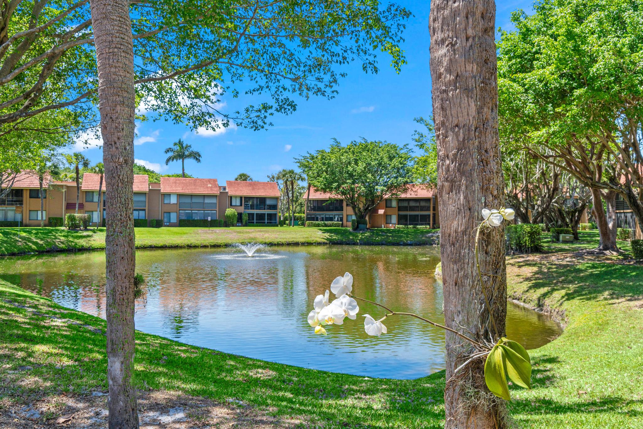 GREEN LAKES CONDO 1 THRU - Residential Lease