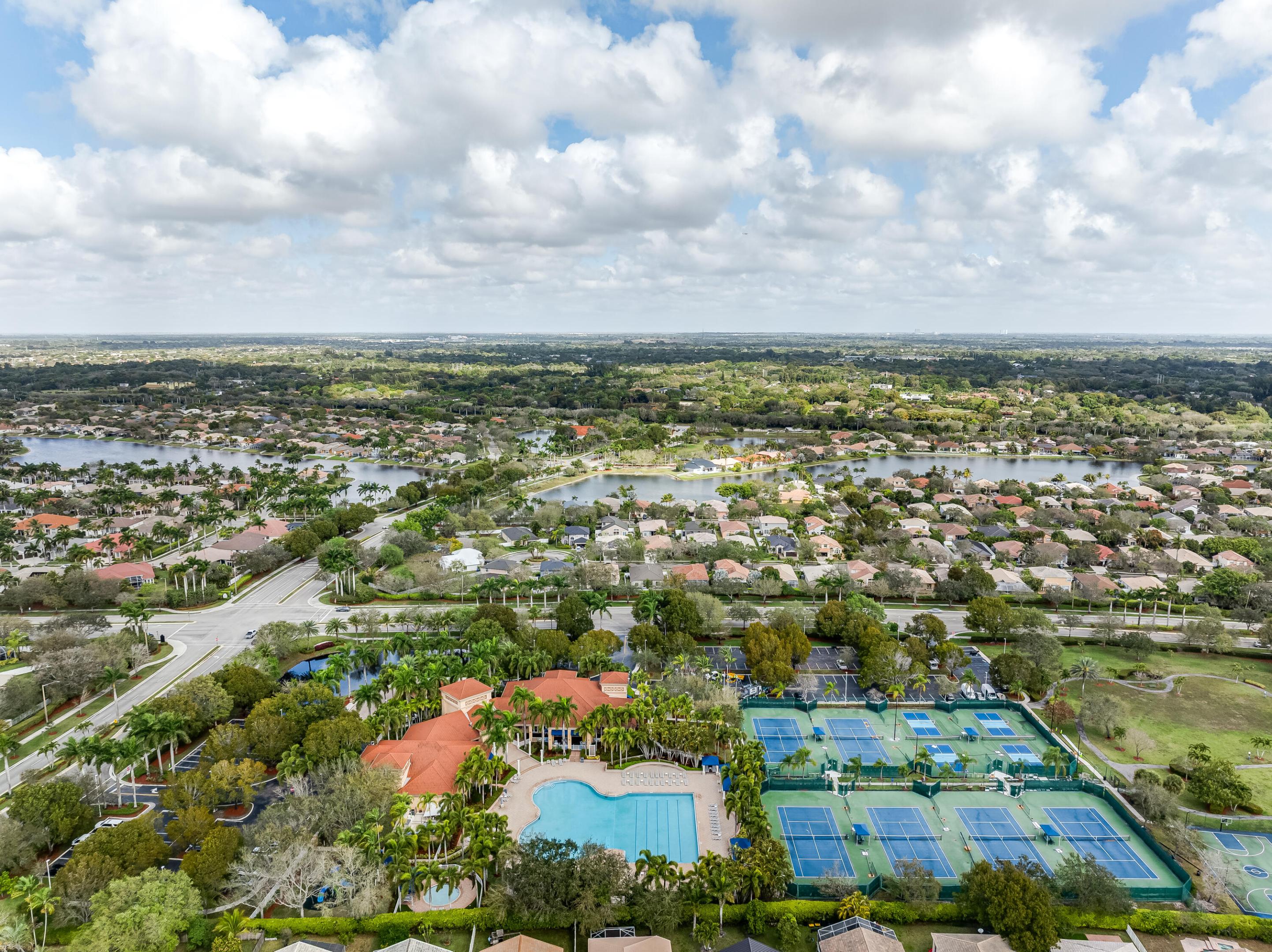 PEMBROKE FALLS - Residential