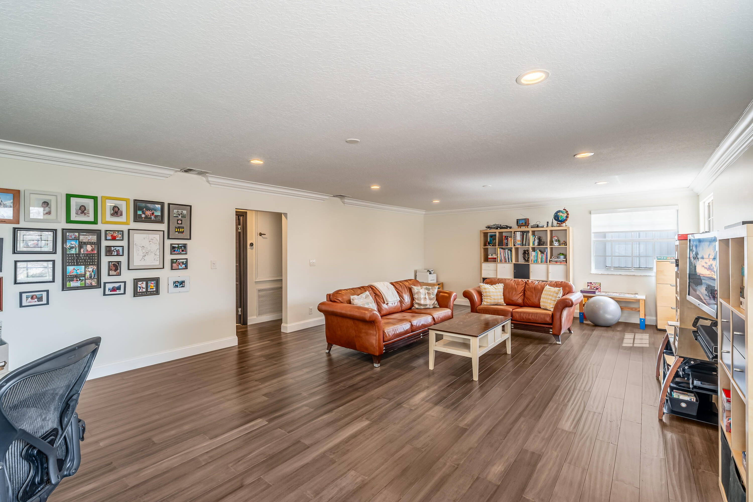 PEMBROKE FALLS - Residential