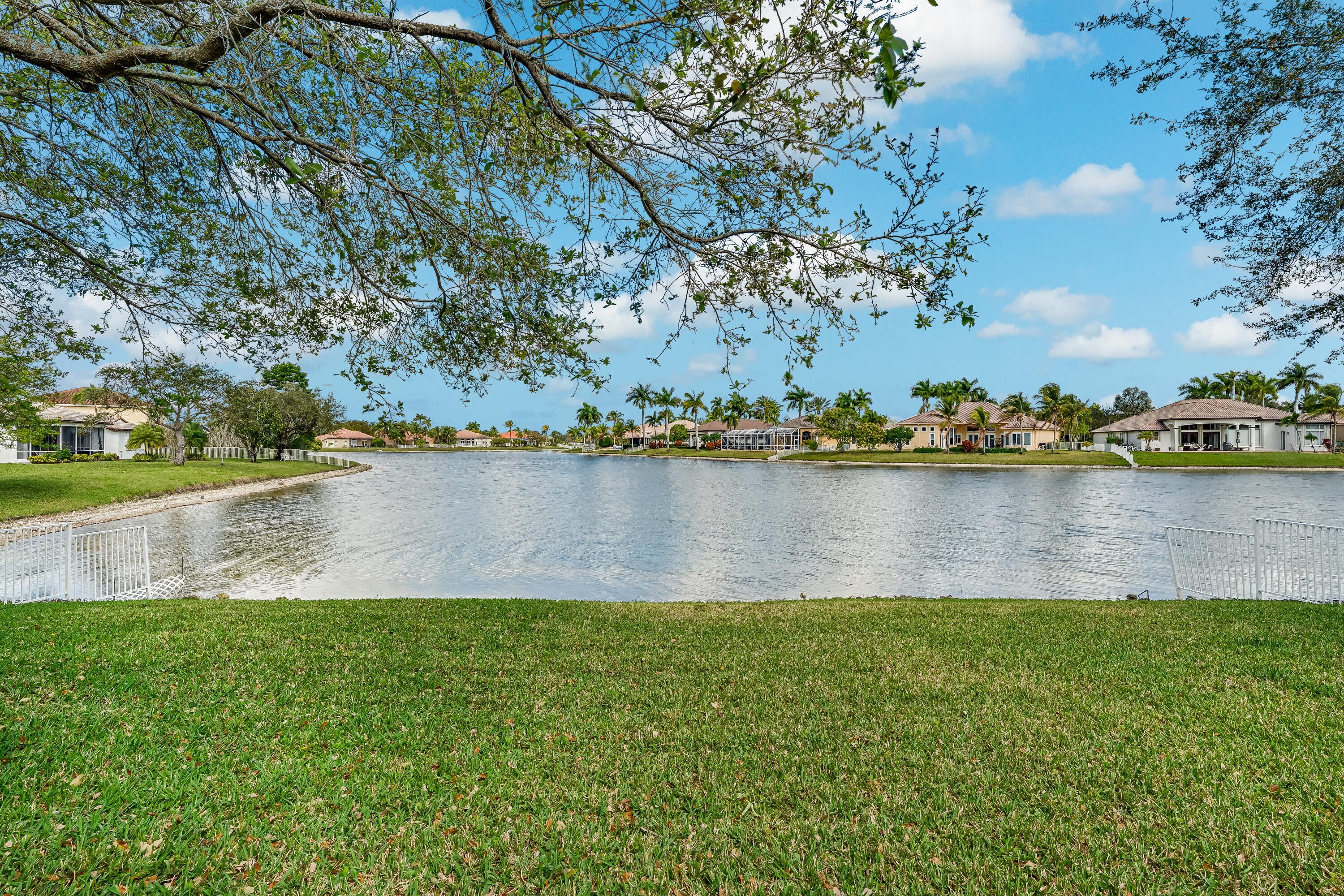 PEMBROKE FALLS - Residential
