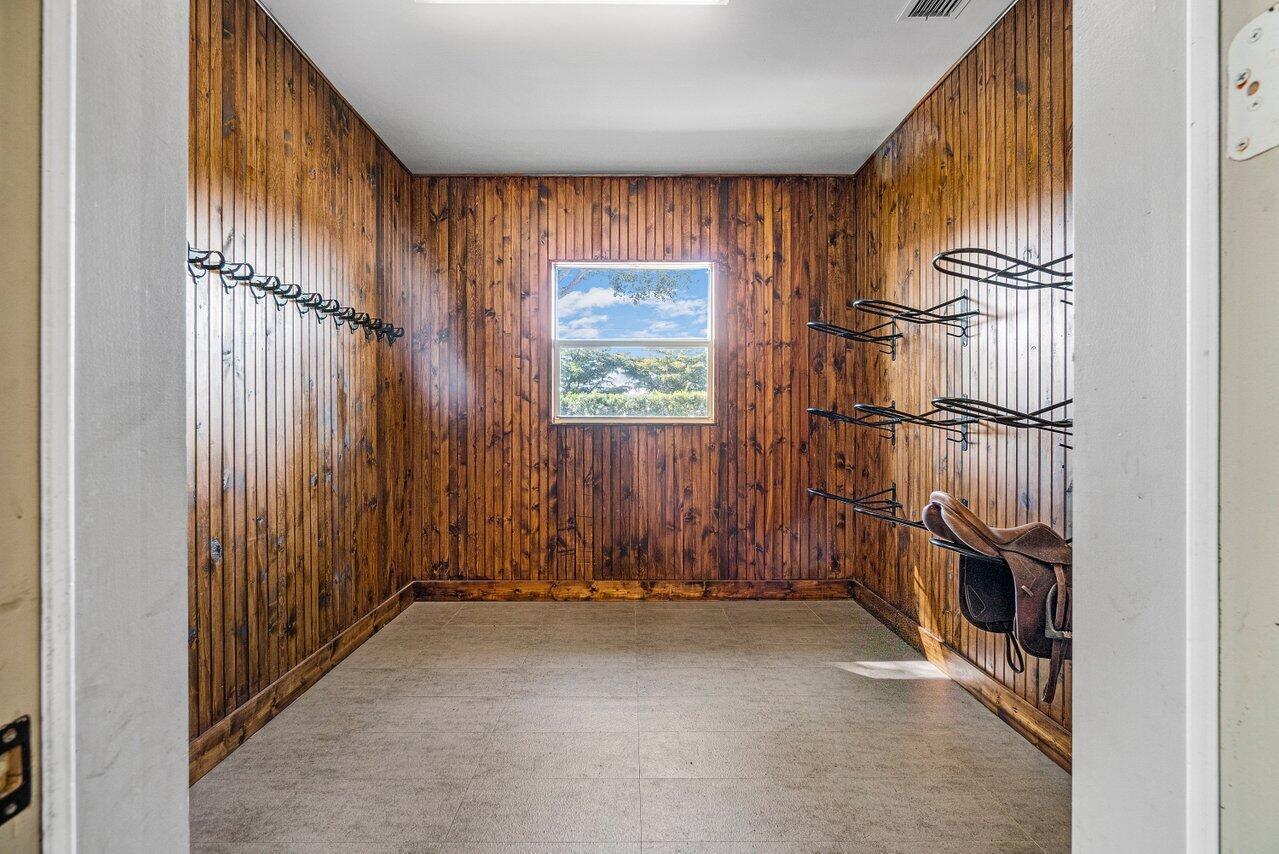 SADDLE TRAIL PARK OF WELL - Residential