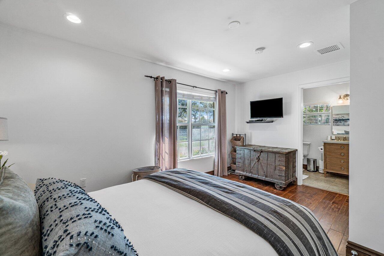 SADDLE TRAIL PARK OF WELL - Residential