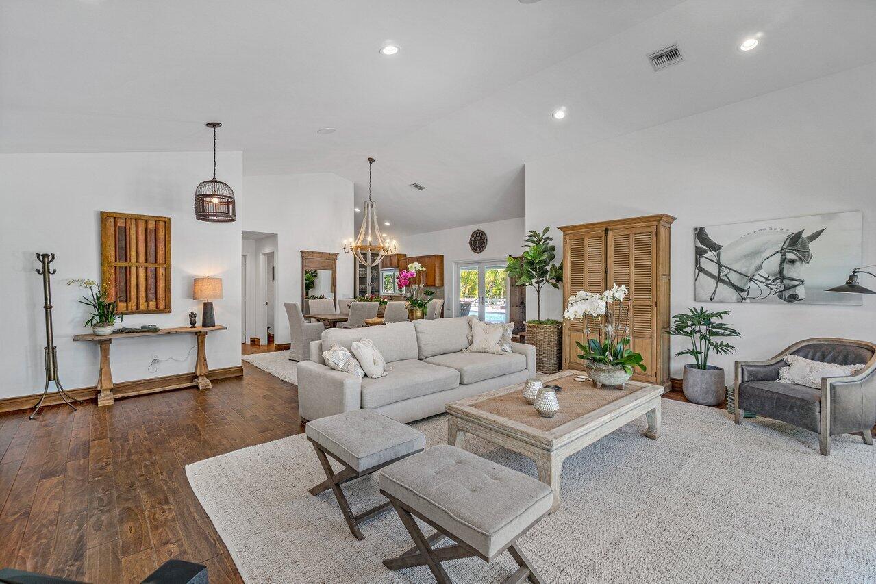 SADDLE TRAIL PARK OF WELL - Residential