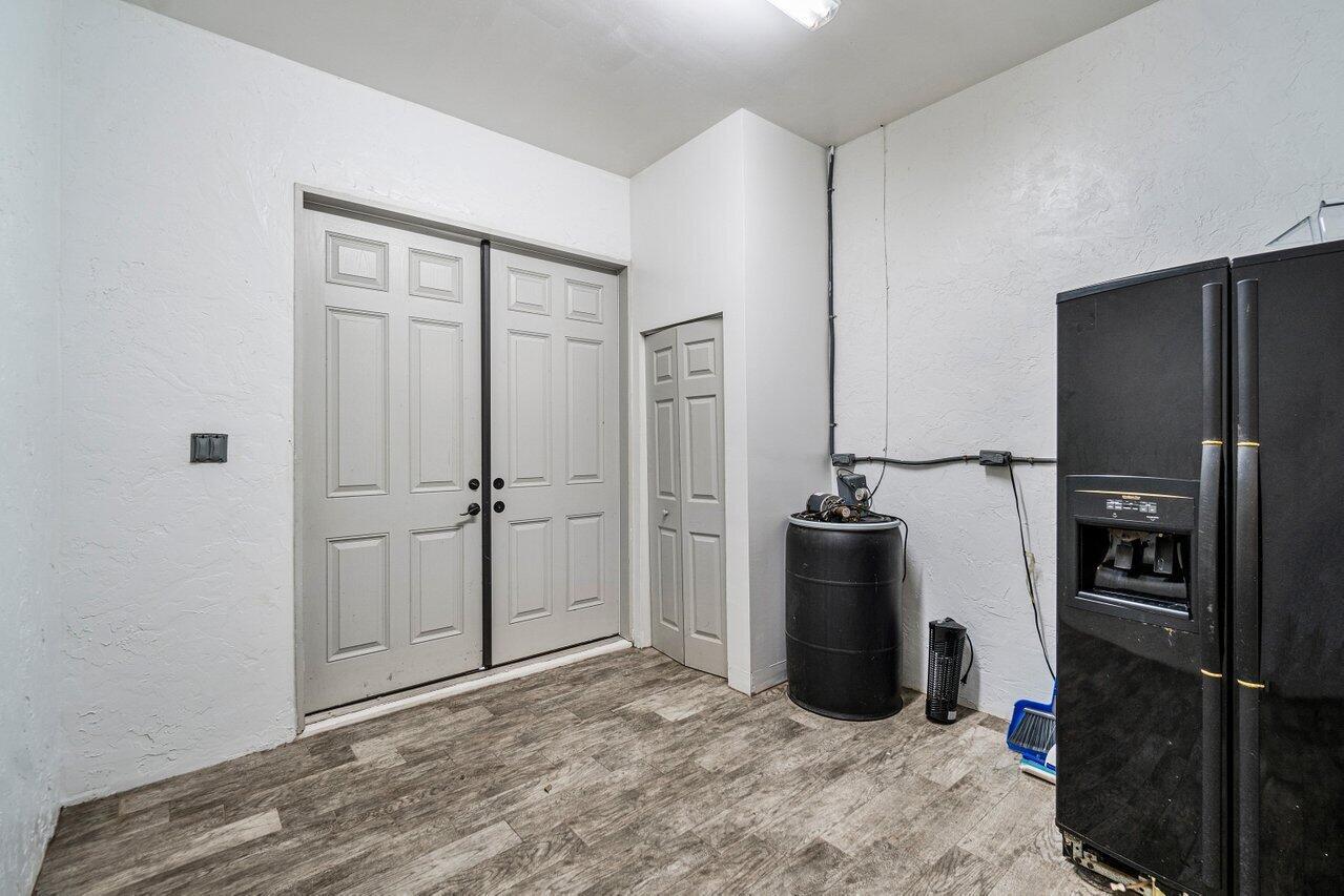 SADDLE TRAIL PARK OF WELL - Residential