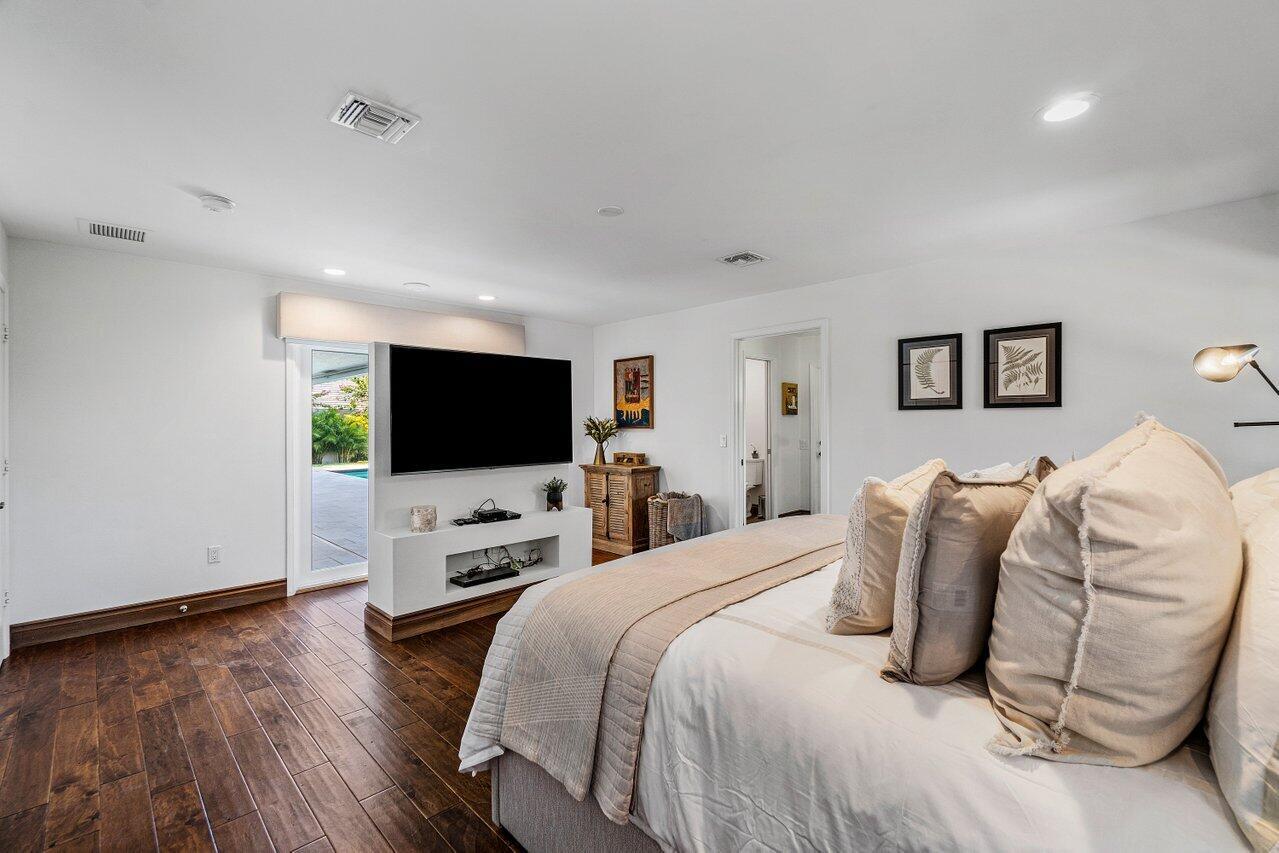 SADDLE TRAIL PARK OF WELL - Residential