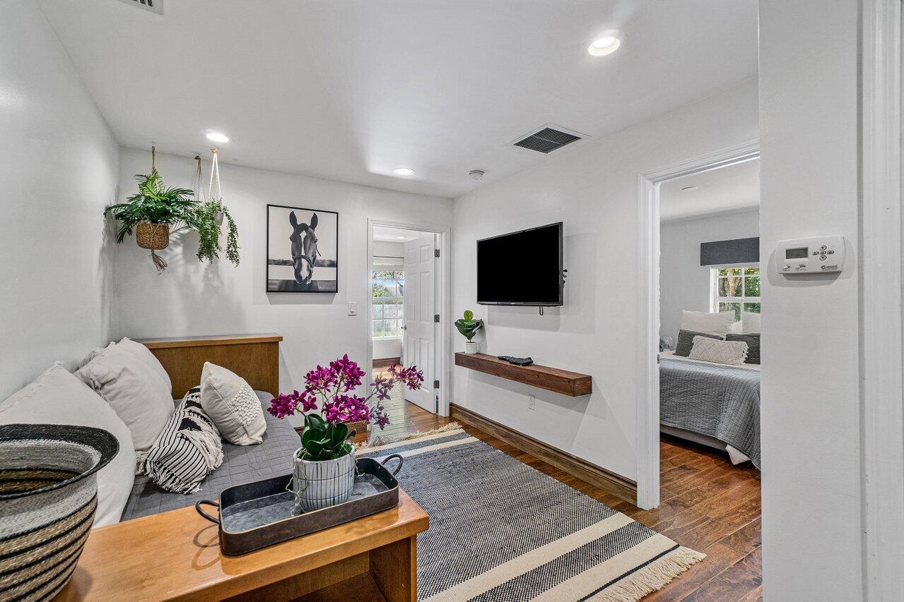 SADDLE TRAIL PARK OF WELL - Residential