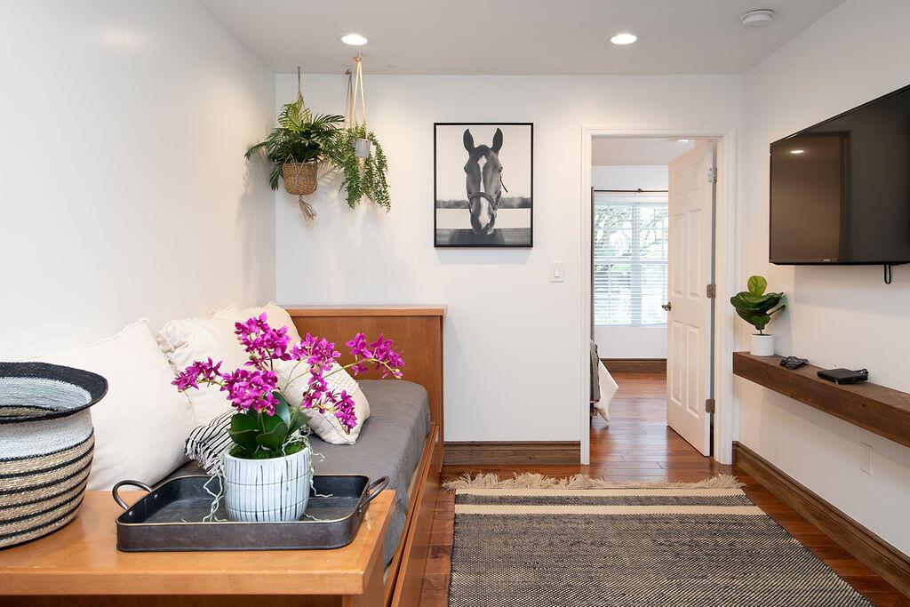 SADDLE TRAIL PARK OF WELL - Residential