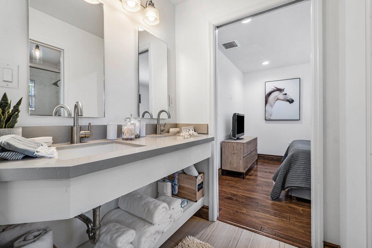 SADDLE TRAIL PARK OF WELL - Residential