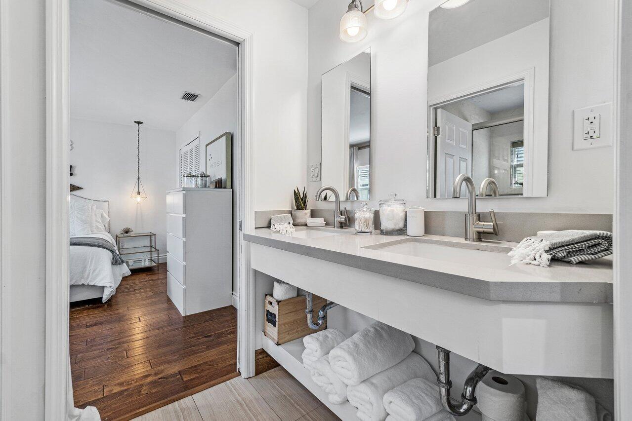 SADDLE TRAIL PARK OF WELL - Residential