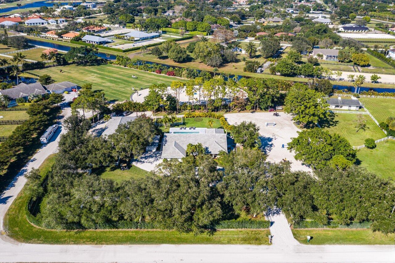 SADDLE TRAIL PARK OF WELL - Residential