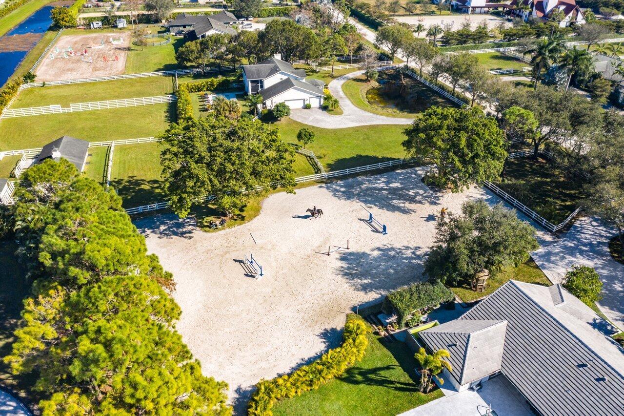 SADDLE TRAIL PARK OF WELL - Residential