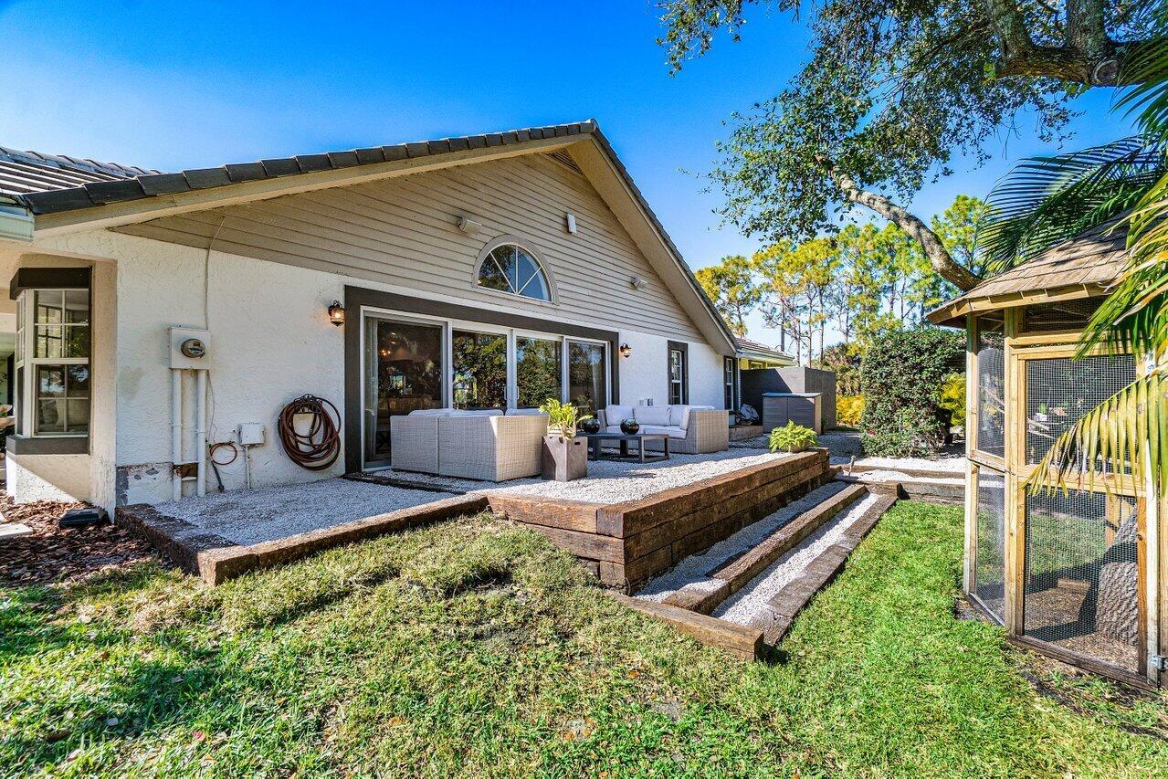 SADDLE TRAIL PARK OF WELL - Residential