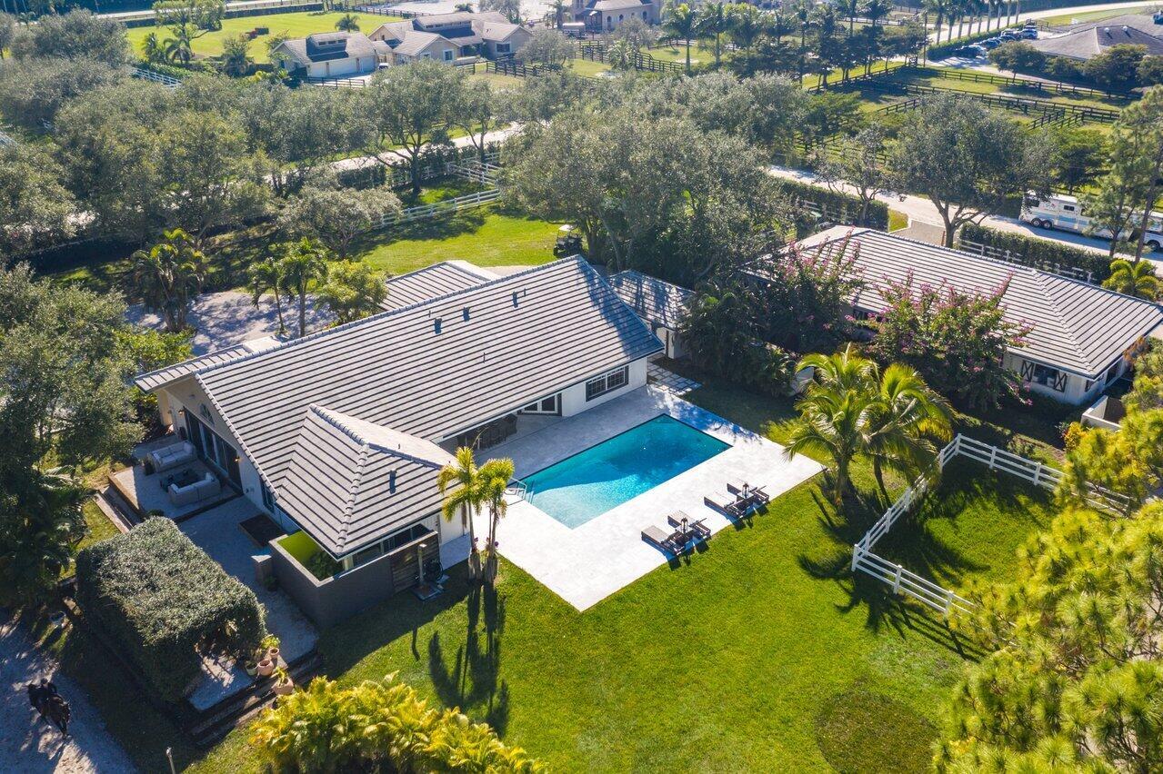 SADDLE TRAIL PARK OF WELL - Residential