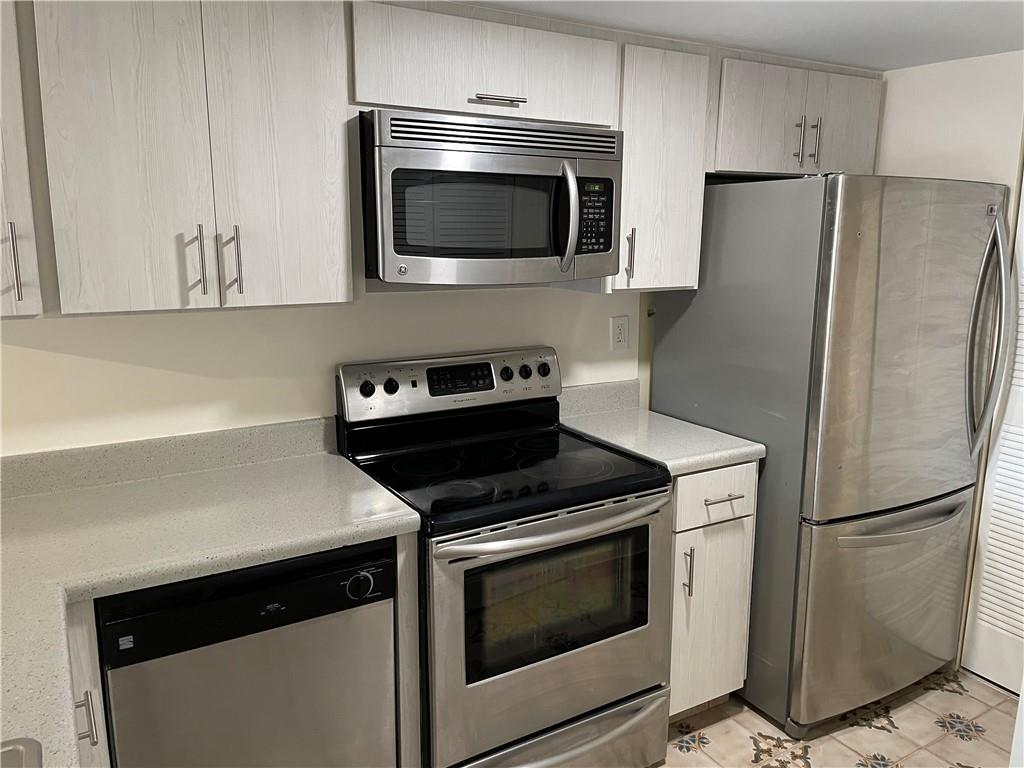 Everglades Sugar & Land C - Residential Lease