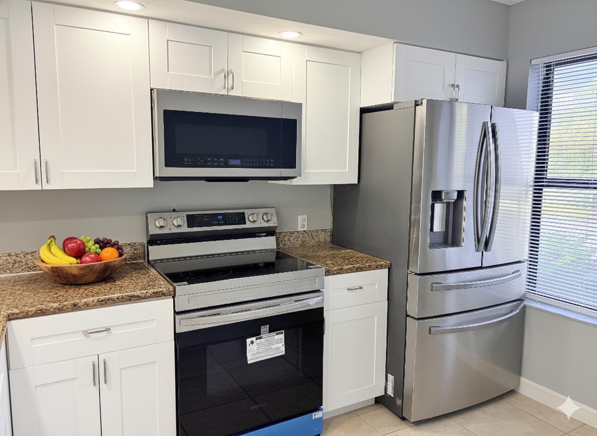 LAKE POINTE CONDOMINIUM N - Residential