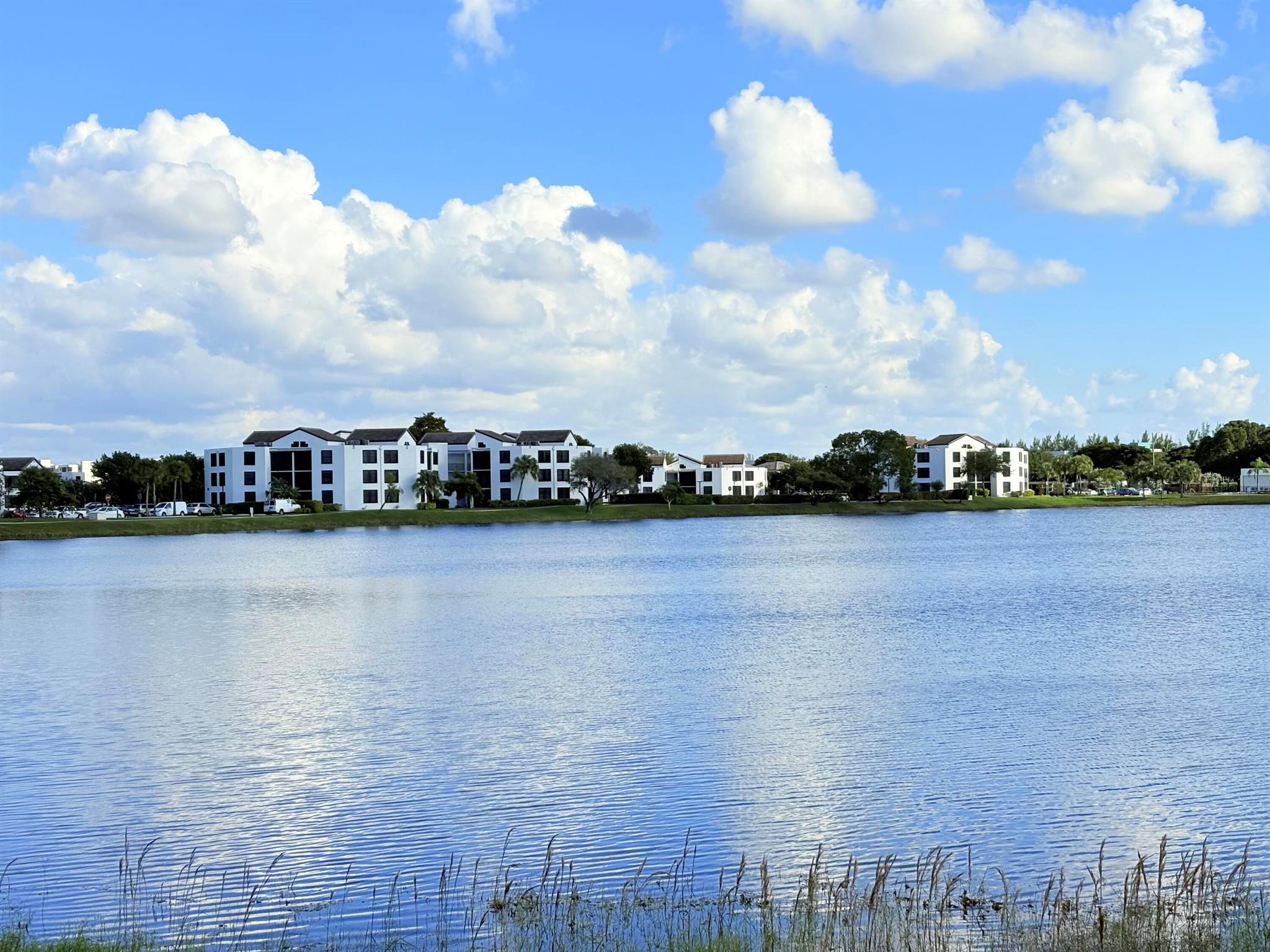 LAKE POINTE CONDOMINIUM N - Residential