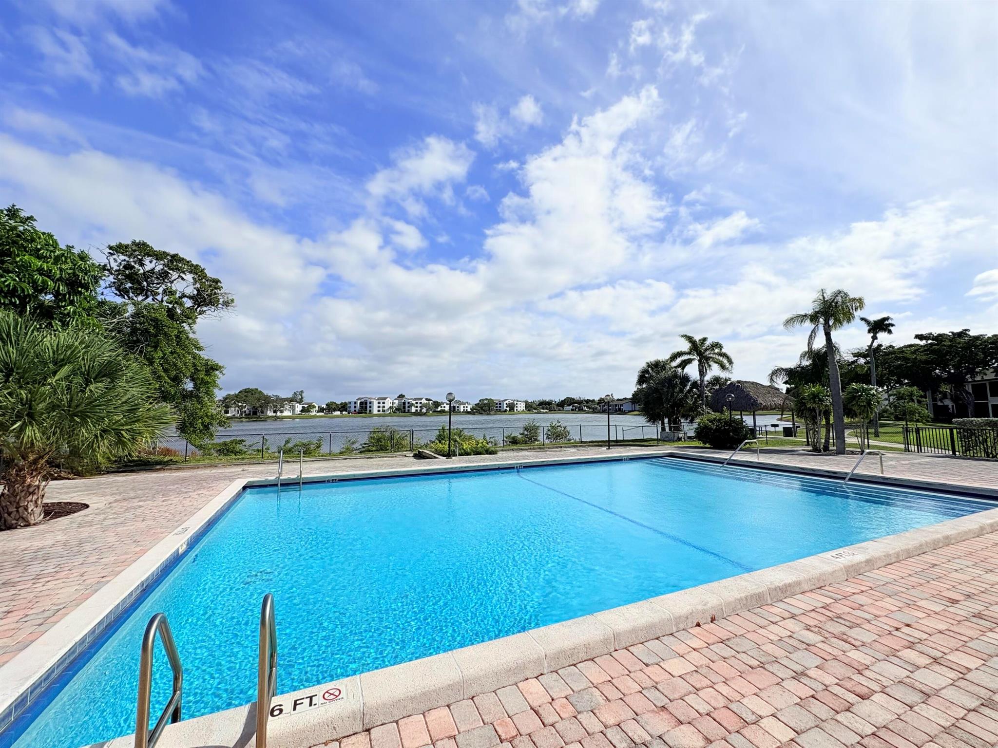 LAKE POINTE CONDOMINIUM N - Residential