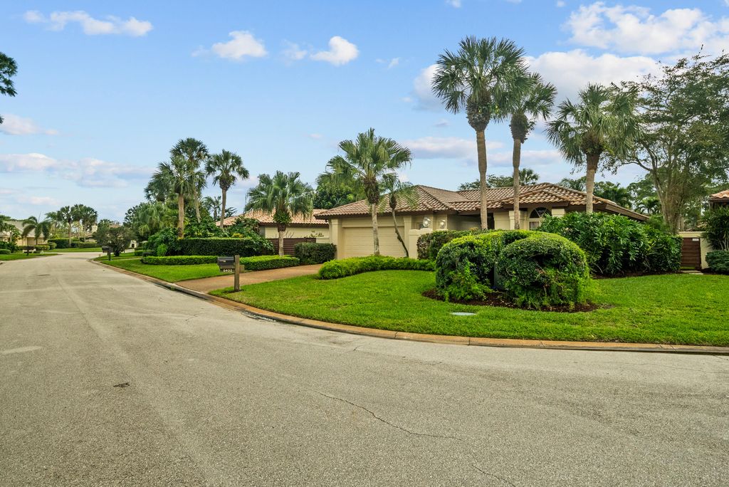 Photo of 5402 SE Meredith Terrace, Stuart, FL 34997 (MLS # R10953511)