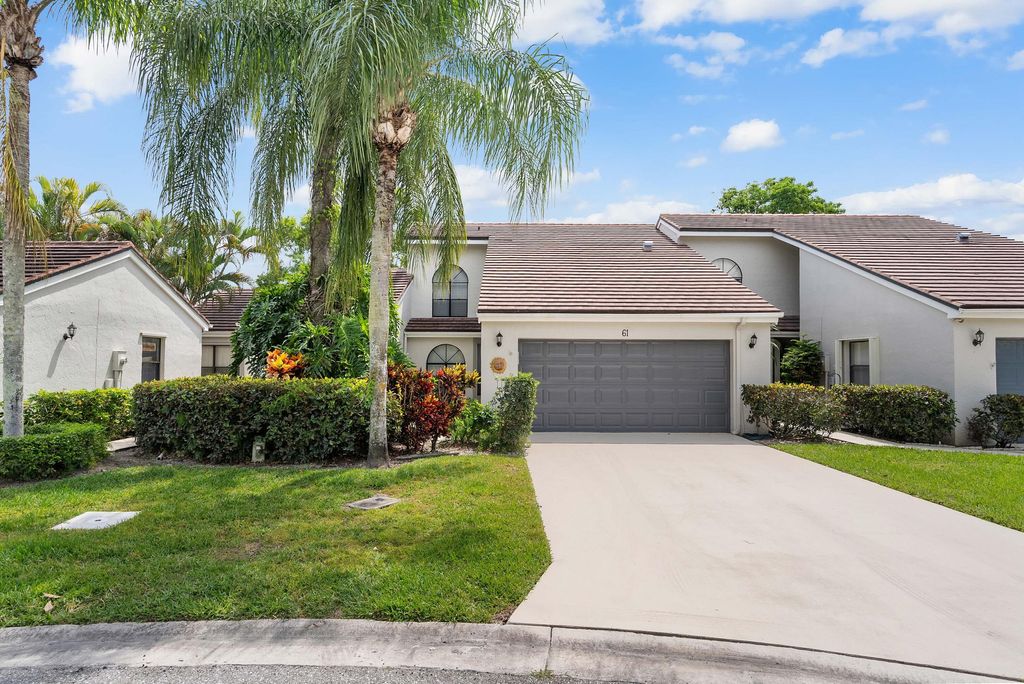Photo of 61 Edinburgh Drive, Palm Beach Gardens, FL 33418 (MLS # R11156608)