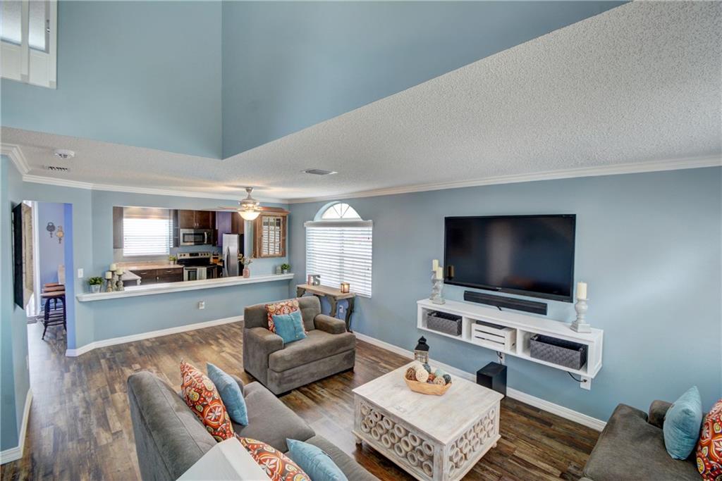 West Glen Manor 145-7 B - Residential
