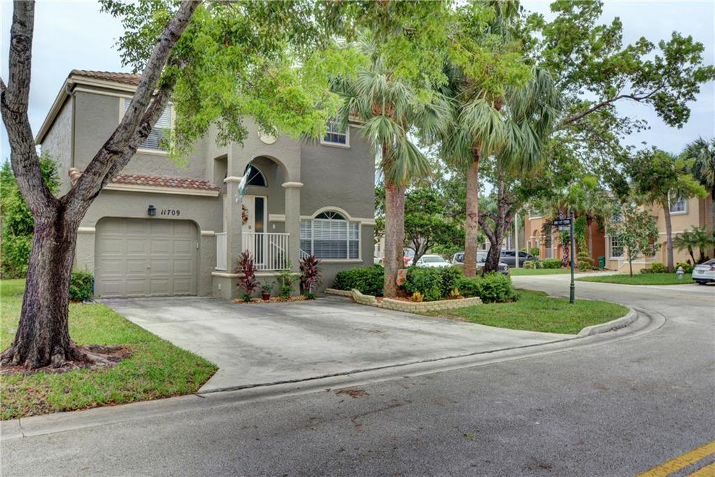West Glen Manor 145-7 B - Residential