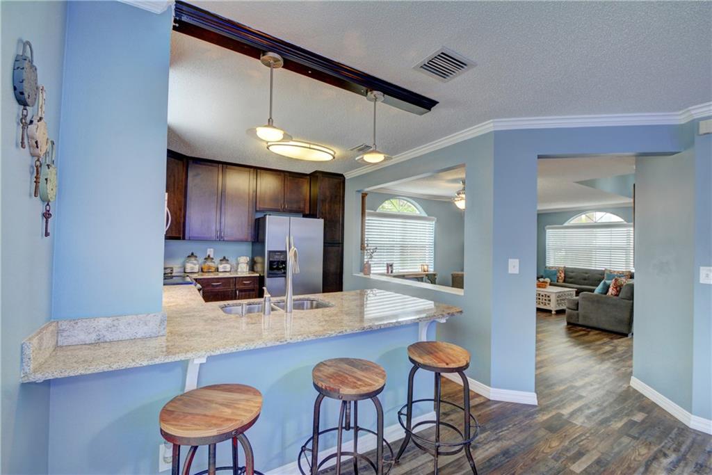 West Glen Manor 145-7 B - Residential