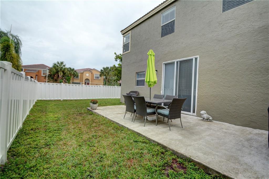 West Glen Manor 145-7 B - Residential