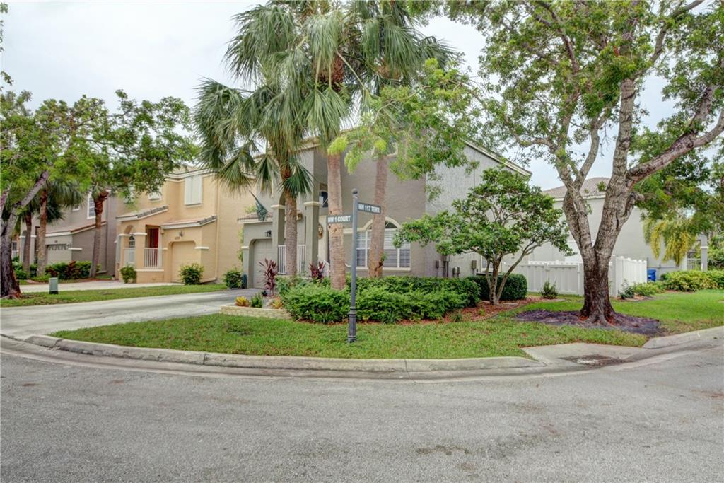 West Glen Manor 145-7 B - Residential