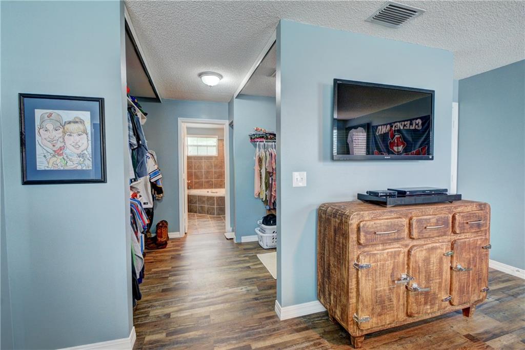 West Glen Manor 145-7 B - Residential