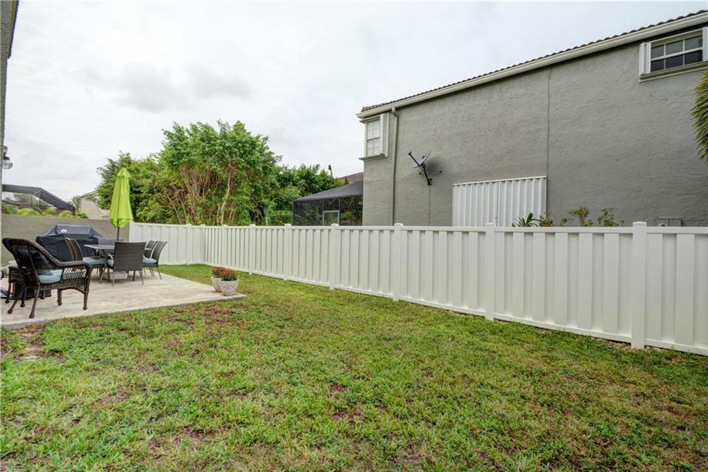 West Glen Manor 145-7 B - Residential