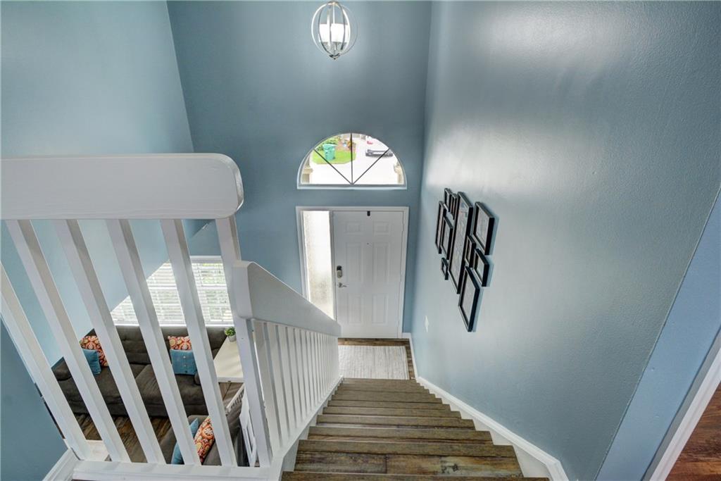 West Glen Manor 145-7 B - Residential
