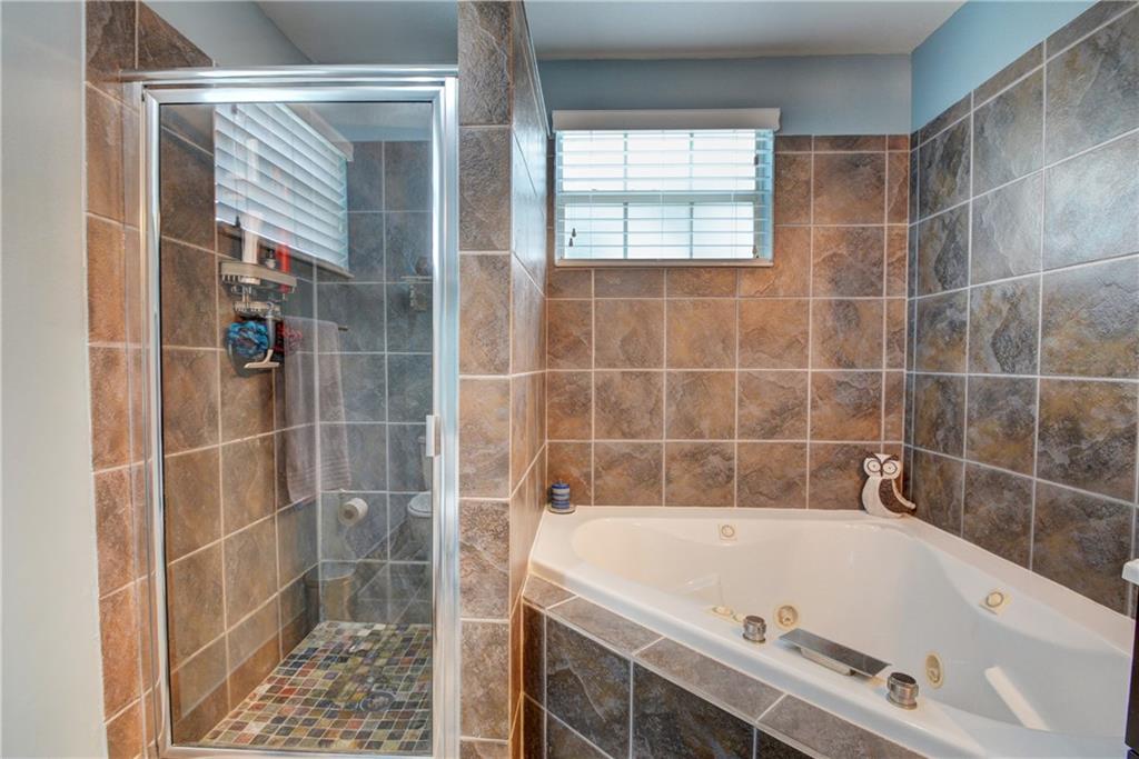 West Glen Manor 145-7 B - Residential