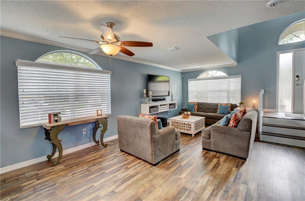 West Glen Manor 145-7 B - Residential