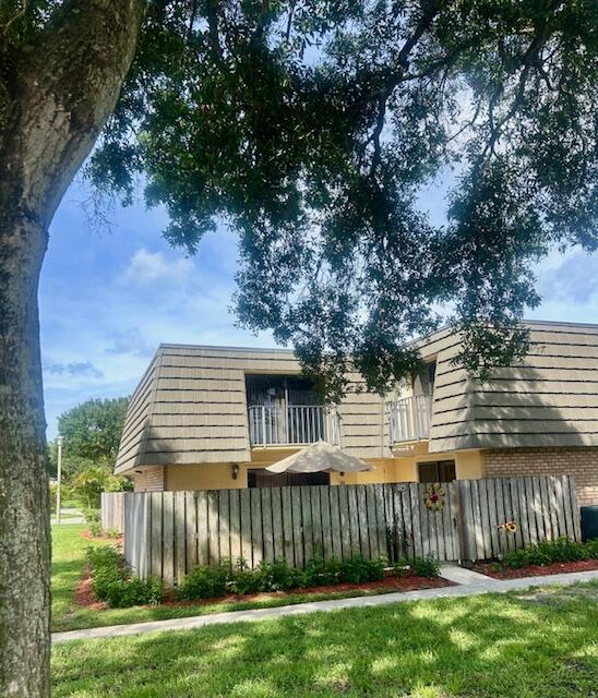 VILLAGE OF SANDALWOOD LAKES - Residential