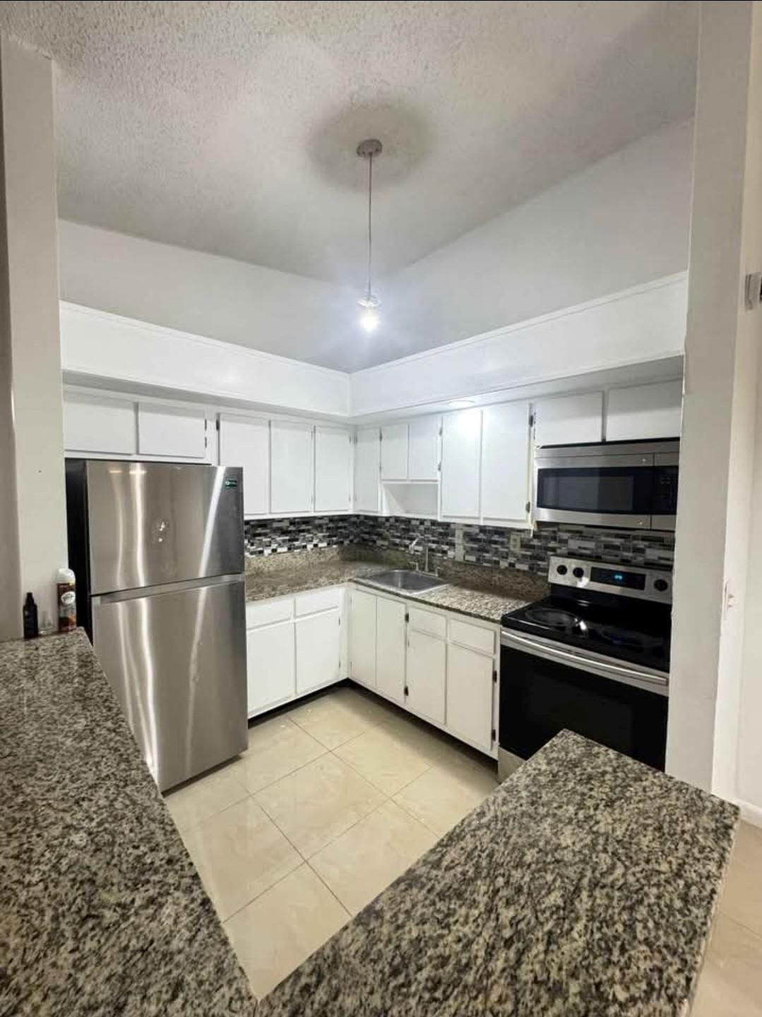 Spacious condo located in Hialeah! Featuring 3 bedrooms and 2 bathrooms, this residence offers a washer & dryer. The primary bedroom, complete with a walk-in closet and a private bathroom. The second bedroom boasts its own access to the screened in balcony and third room is cozy with custom closet. One assigned parking space within this gated community, with additional guest parking available. Strategically positioned near all shops & restaurants minutes away. This condo provides easy access to parks, stores, and a short drive to the turnpike and palmetto expressways. HOA Approval required.
We welcome Section 8