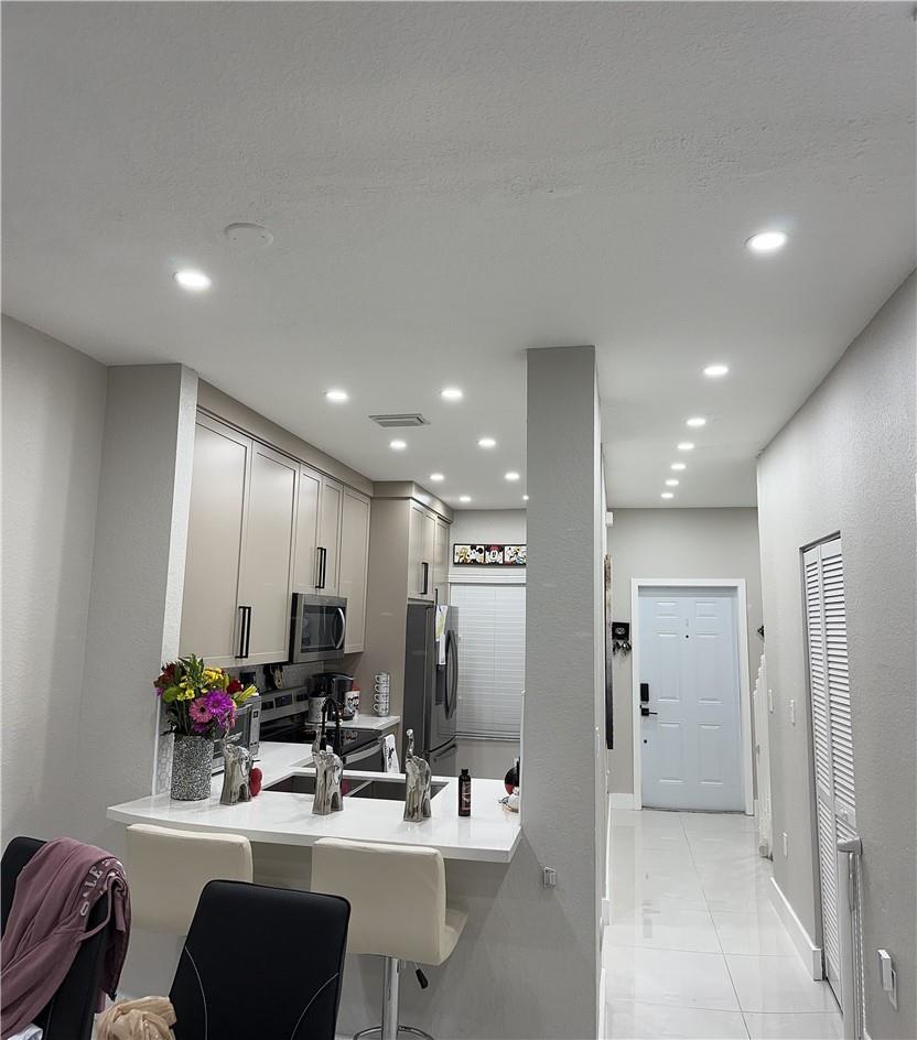 Las Terrazas at Vizcaya - Residential