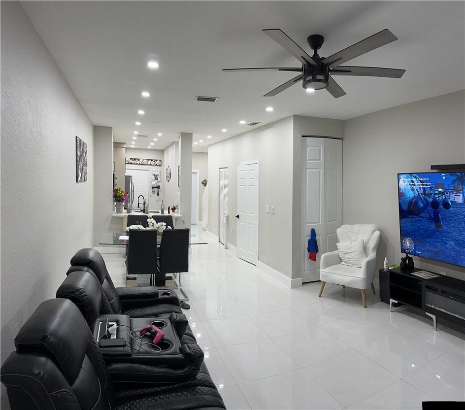 Las Terrazas at Vizcaya - Residential